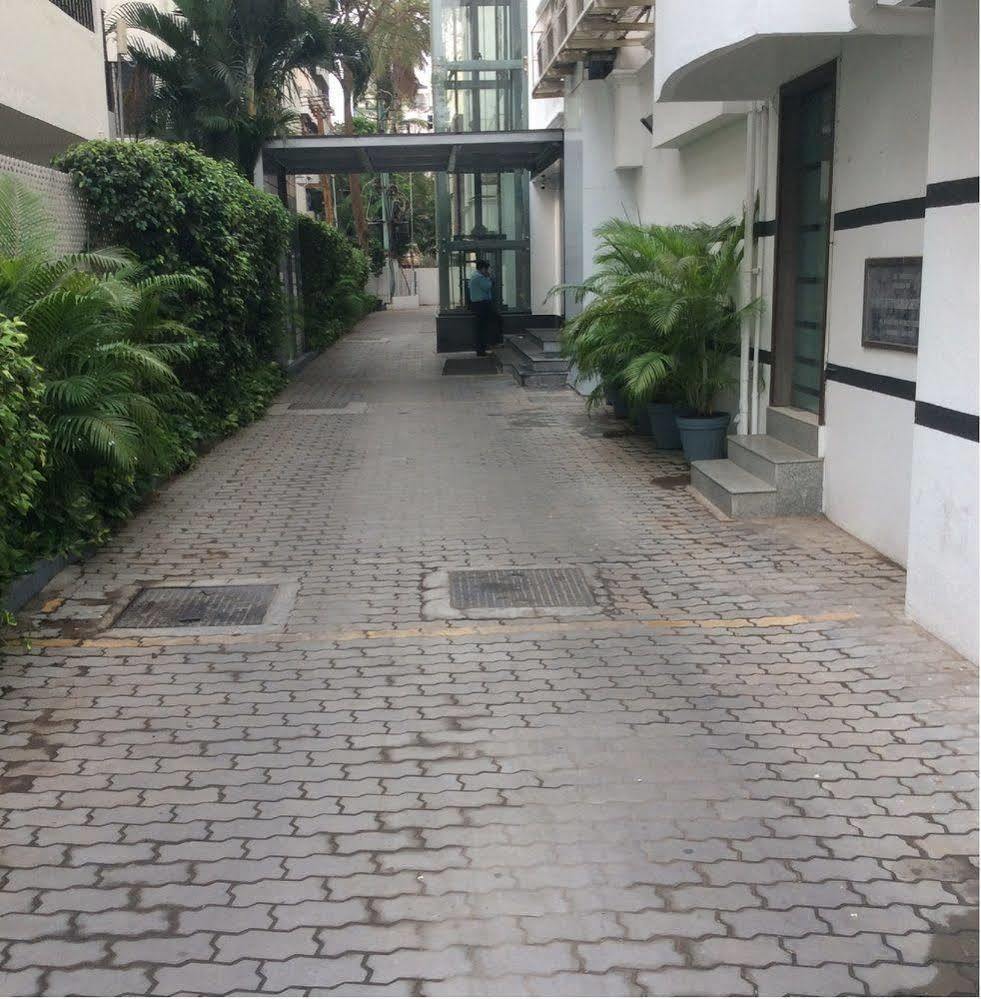 The Lotus Apartment Hotel, Venkatraman Street Chennai Exterior photo
