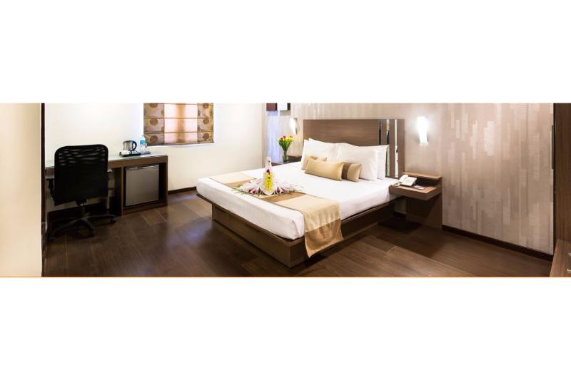 The Lotus Apartment Hotel, Venkatraman Street Chennai Exterior photo